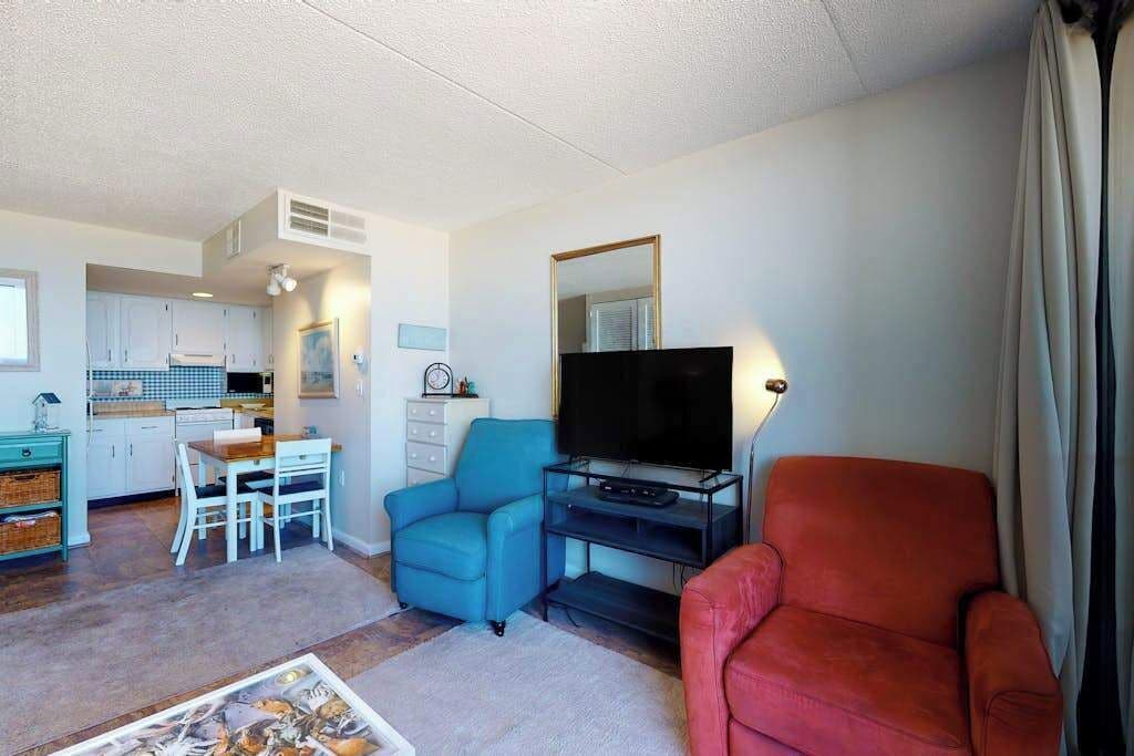 TV, DVD player, offices