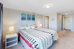 Iron/ironing board, WiFi, bed sheets - Condo One Block from the Beach w/ Balcony, AC, Laundry & Shared Pool (Ocean City)
