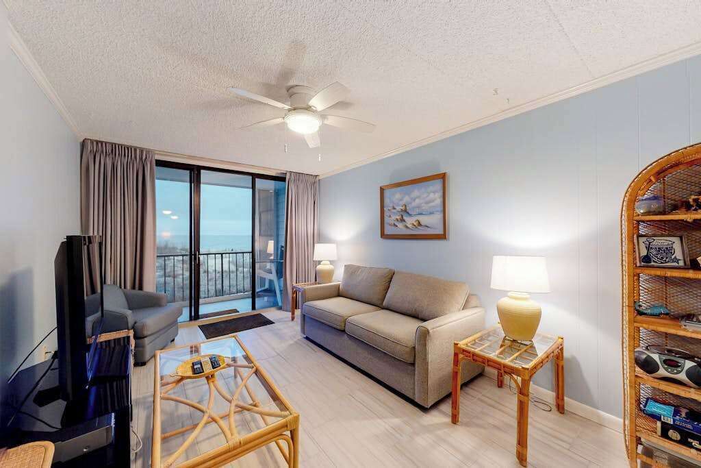 TV, DVD player, offices