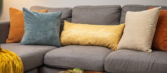 Tualatin Getaway at Makah Meadows | Game Garage, Fire Table, Stylish Comfort & Great Location