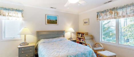 6 bedrooms, WiFi, bed sheets