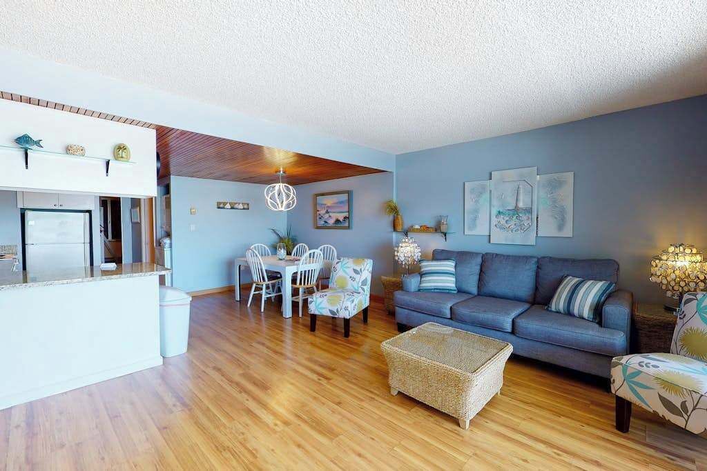 TV, DVD player, offices
