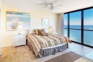 2 bedrooms, Internet, bed sheets - Darling oceanfront condo with balcony, W/D, AC, pools & game room (Ocean City)