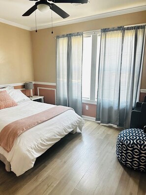 9 bedrooms, iron/ironing board, Internet, bed sheets
