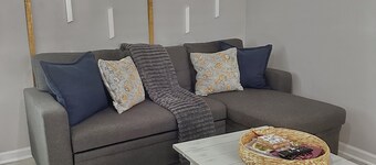 Spacious Dual-Home Retreat- Perfect for big family