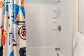 Shower, towels - Beautiful 4th-Floor Condo in Oceanfront Complex w/Beach Views & Shared Pool (Ocean City)
