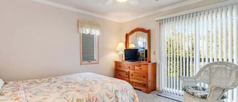 5 bedrooms, WiFi, bed sheets