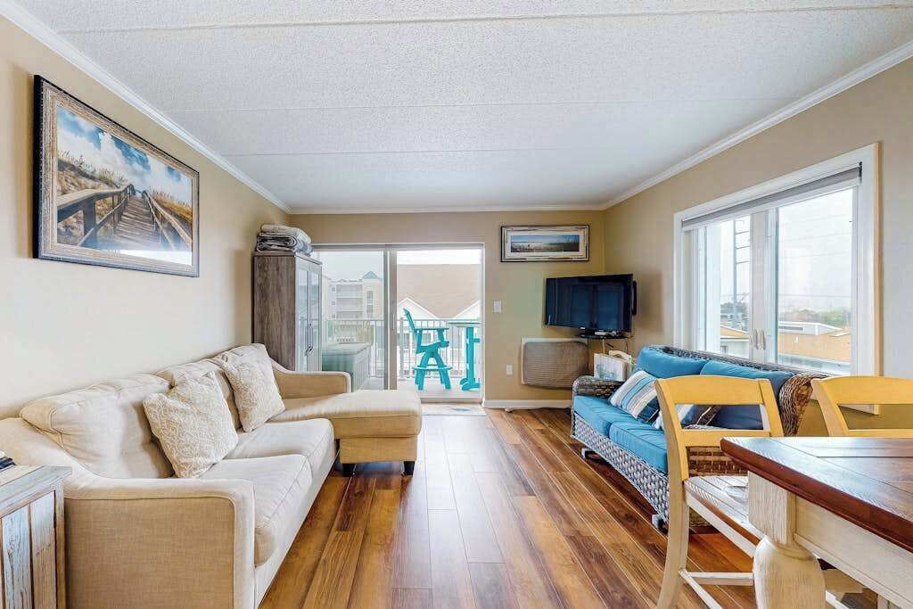 TV, DVD player, offices