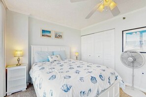 2 bedrooms, iron/ironing board, WiFi, bed sheets - Lovely Condo in Beachfront Building w/Shared Pool, Free WiFi, Central AC (Ocean City)