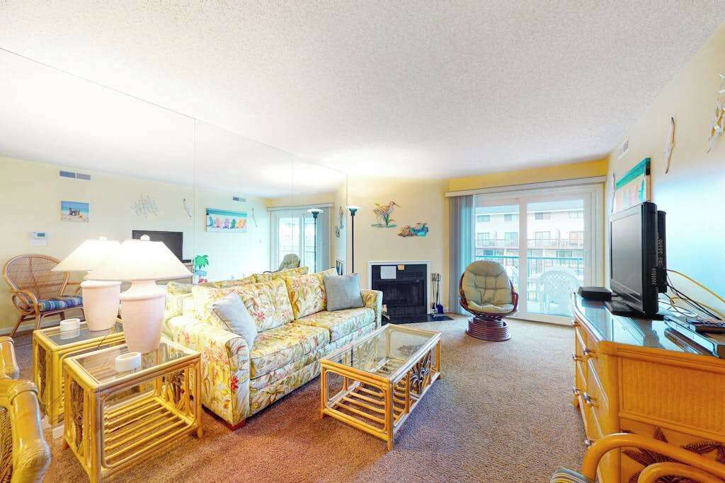TV, fireplace, DVD player, offices