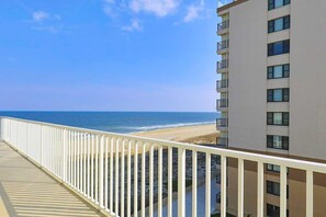 Property grounds - Beautiful oceanfront home with free WiFi fireplace, shared pool & hot tub (Ocean City)