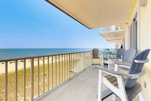 Property grounds - Open & Well-Appointed Condo in Oceanfront Building w/Shared Pool, Hot Tub + WiFi (Ocean City)