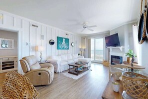 TV, DVD player, offices - Fantastic Home with Ocean Views From Balcony, Free WiFi, AC, Shared Pool/Hot Tub (Ocean City)