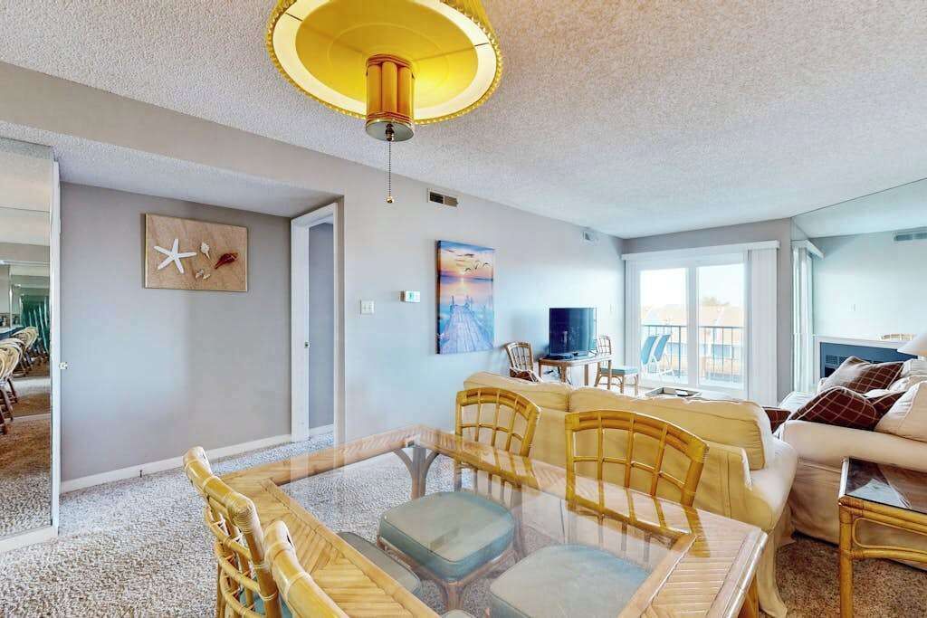 TV, DVD player, offices