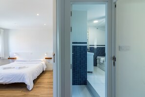 4 sovrum, strykjärn/strykbräda, wi-fi och sängkläder