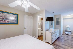 3 bedrooms, iron/ironing board, WiFi, bed sheets - Casa Serena (Ocean City)