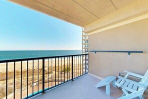 Property grounds - Beachfront escape with an outdoor pool, fast WiFi, washer/dryer, & ocean view (Ocean City)
