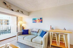 TV, DVD player, offices - Bluewater East 303 N (Ocean City)