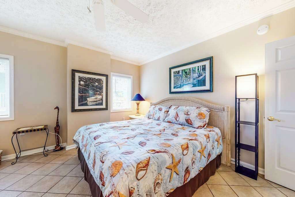3 bedrooms, WiFi, bed sheets