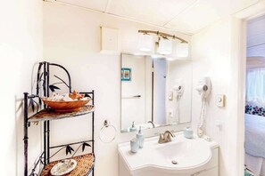 Douche, serviettes fournies