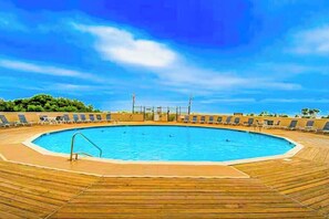 Pool - Beachfront condo with ocean views, pool, private balcony, & beach access (Ocean City)