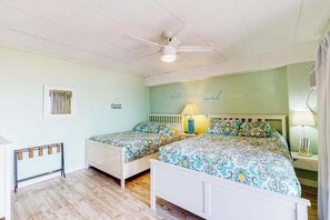 1 bedroom, iron/ironing board, WiFi, bed sheets - Beachfront condo with ocean views, pool, private balcony, & beach access (Ocean City)
