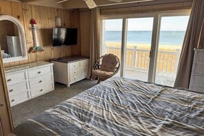3 bedrooms, WiFi, bed sheets - Beach Village 16 (Ocean City)