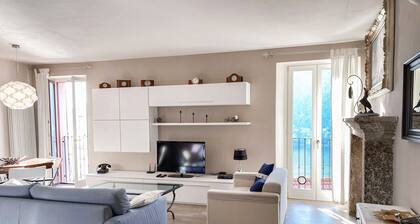 Angela Lake View Apartment