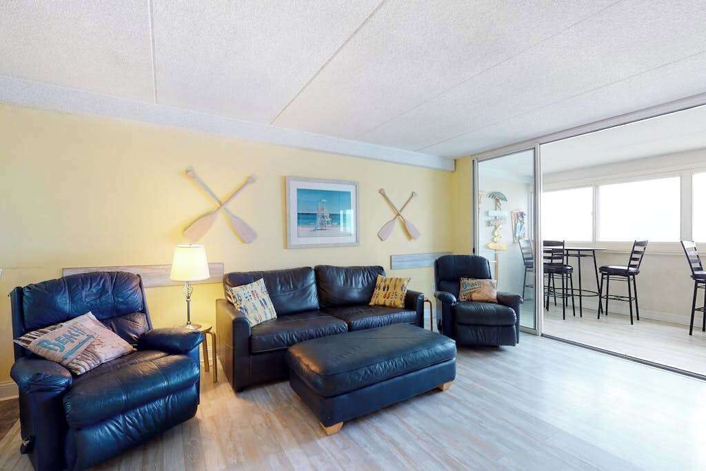 TV, DVD player, offices