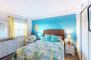 Iron/ironing board, WiFi, bed sheets - Convenient Condo w/Side Ocean Views, Balcony, Shared Pool, A/C, Free WiFi (Ocean City)