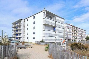 Exterior - Convenient Condo w/Side Ocean Views, Balcony, Shared Pool, A/C, Free WiFi (Ocean City)