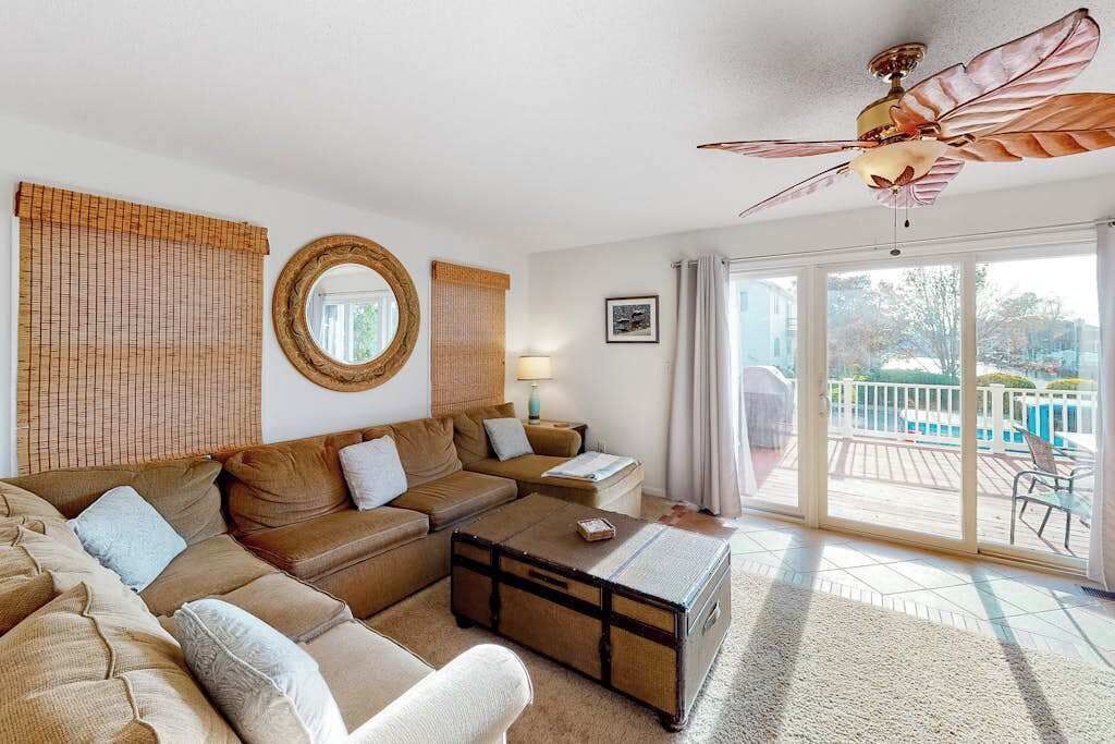TV, fireplace, DVD player, offices