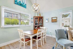 Dining - Wonderful House Near the Beach w/Free WiFi, Patio, Balconies, Central AC, & W/D (Ocean City)