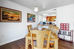 Dining - 3rd-floor condo near the beach with balcony, partial ocean views, & central AC (Ocean City)