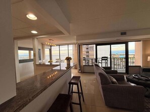 TV, DVD player, offices - Upscale ocean view condo with pool access & balcony - walk to beach, restaurants (Ocean City)