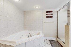 Shower, towels, shampoo - Midtown OC Getaway • Balcony Views • Pool + Dock • 1 Block to the Beach! (Ocean City)