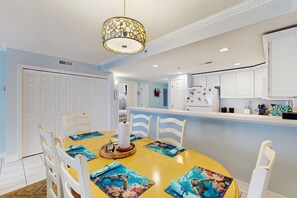 Dining - Midtown OC Getaway • Balcony Views • Pool + Dock • 1 Block to the Beach! (Ocean City)
