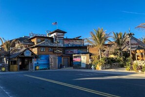 A building with a sign that reads 'Seaviews' and another sign that says 'Las Vegas.' - Beach House 202, ocean view & balcony (Ocean City)