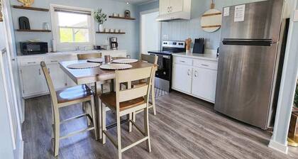 Canal-front home with fast WiFi, central ac, and private dock