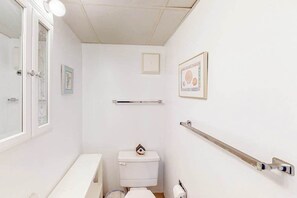 淋浴設備、提供毛巾