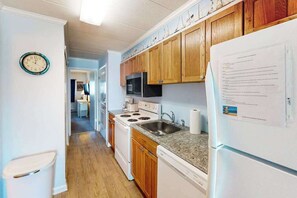 Fridge, microwave, oven, stovetop - Oceanfront Condo with Balcony, Sunrise Views, Free WiFi & Washer/Dryer (Ocean City)
