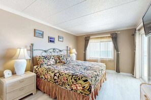 WiFi, bed sheets - Waikiki 402 (Ocean City)