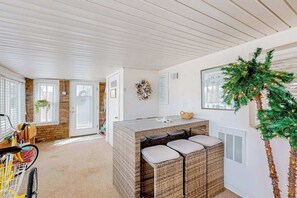 Interior - Dog-friendly home near beach with 2 pools, tennis, amazing views, outdoor shower (Ocean City)