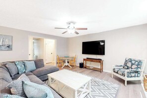 TV, offices - Brandywine Home in the Pines | House on 17th Hole in Ocean Pines (Ocean Pines)