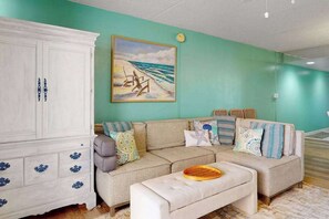 Interior - Condo in Ocean City with pools, gym, & game room (Ocean City)