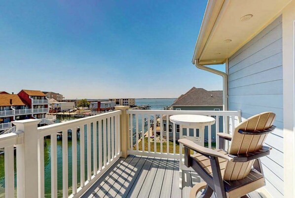 Property grounds - Baywatch III 304D (Ocean City)