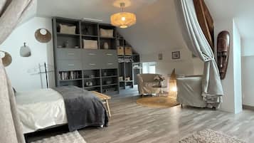 1 chambre, fer et planche à repasser, draps fournis
