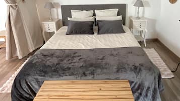1 Schlafzimmer, Bügeleisen/Bügelbrett, Bettwäsche