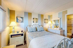 2 bedrooms, iron/ironing board, WiFi, bed sheets - Water view condo with beach and pool access - balcony, W/D, and central AC (Ocean City)