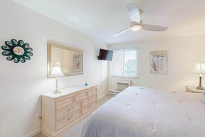 2 bedrooms, WiFi, bed sheets - Barbados Sun 202 (Ocean City)